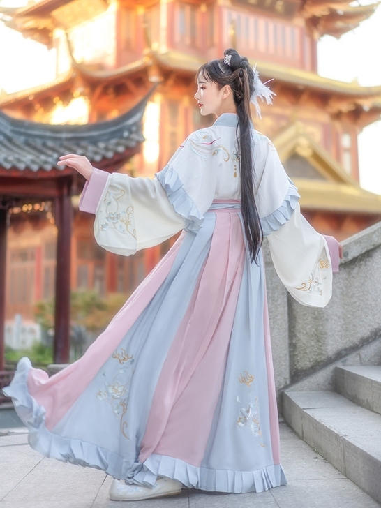 如梦霓裳汉服女青引晋制交领半袖齐腰襦裙