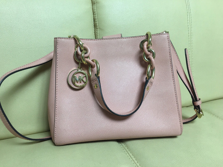 mk小号玳瑁包，美代，粉色，九新，金属扣轻...