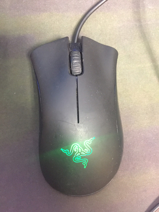 razer雷蛇，炼狱蝰蛇换线鼠标，外观7新...