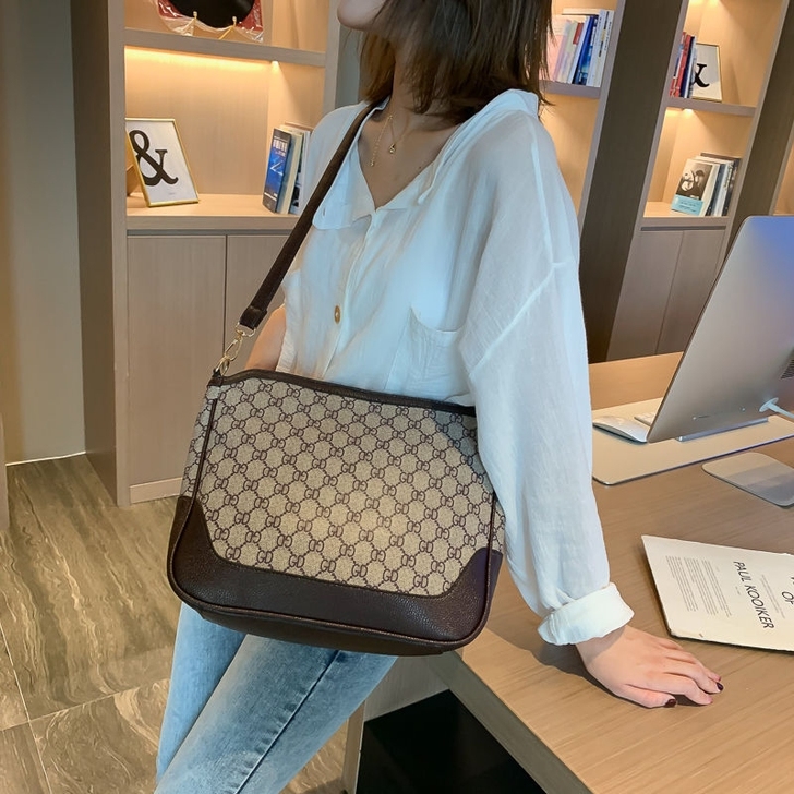 新款2021百搭大容量斜挎包女韩版网红抖音...