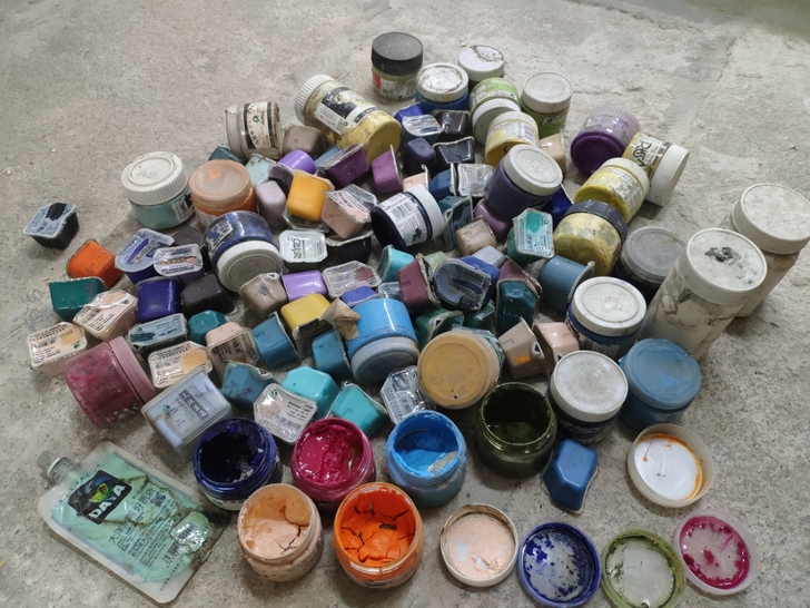 艺考剩的水粉颜料,果冻颜料,放了很久,还能...
