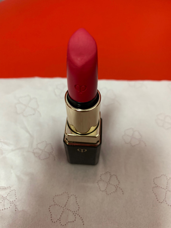 肌肤之钥唇膏108号 去年韩国免税购入 闲...