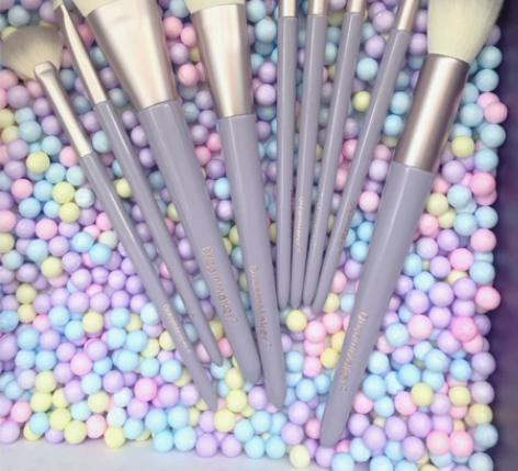 Dreammaker化妆刷带手拿包，全新未...