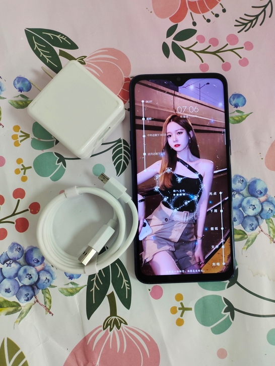 OPPOR17 几乎全新 正品手机  高配...