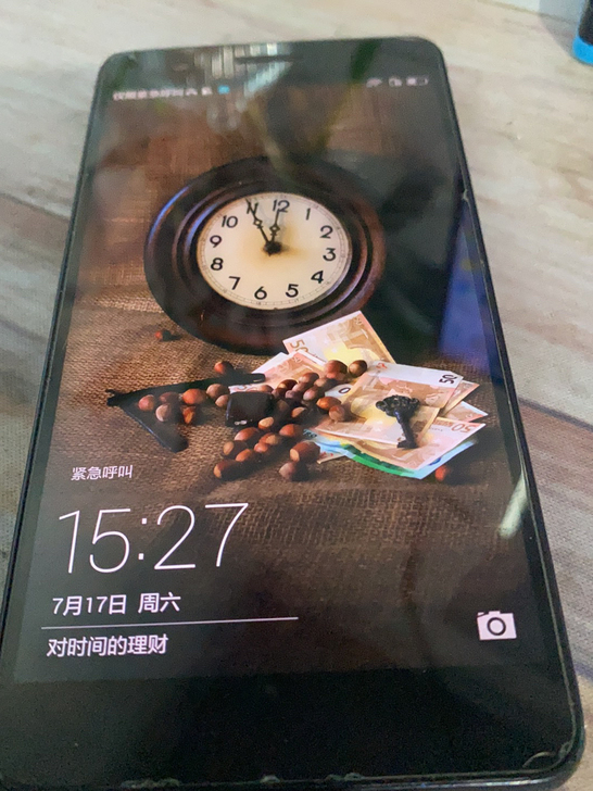 闲置荣耀手机一部,可做备用学生用