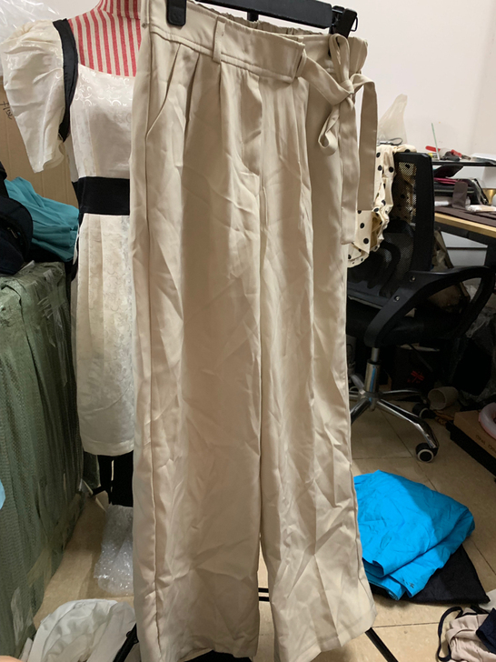 高腰阔腿裤特价不退换