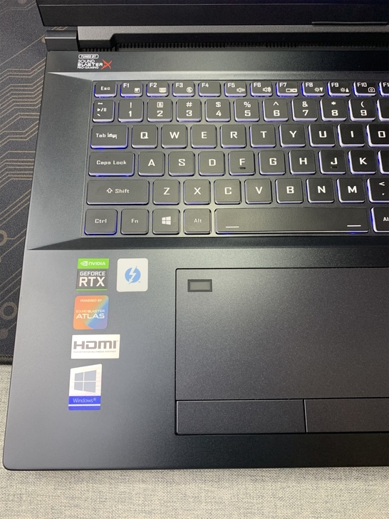 未来人类t7m i7 10代 2070非t...