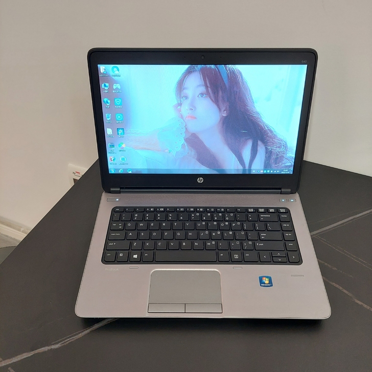 小姐姐惠普笔记本电脑四核 8G运行 ...