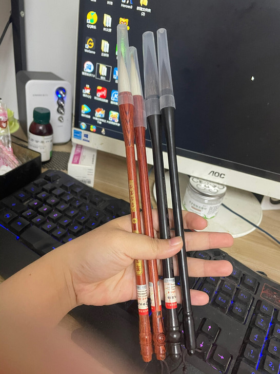 全新毛笔 小中大 三支均是章氏蒙恬购入 还...
