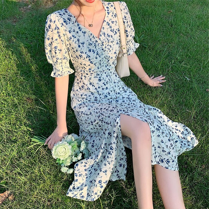 【女王裙】夏季茶歇法式温柔风甜美气质收腰v...