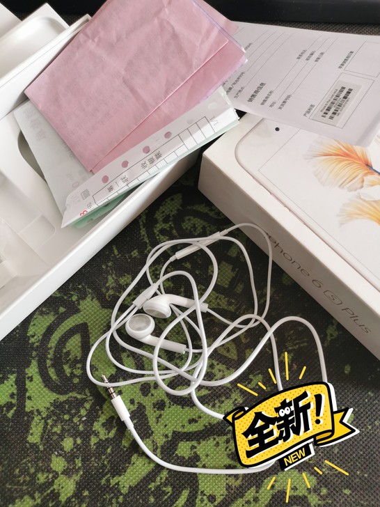 苹果6P原厂耳机，本人不用耳机，全新，全新...