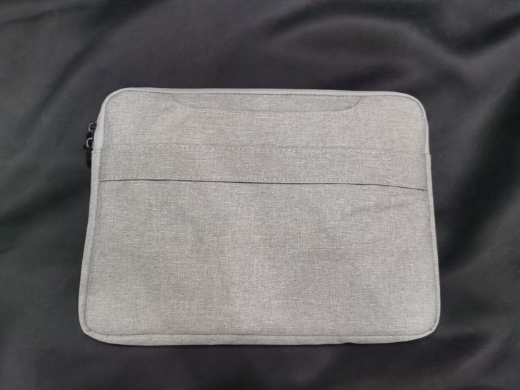 男公文包，也可变成手提包隐藏手把