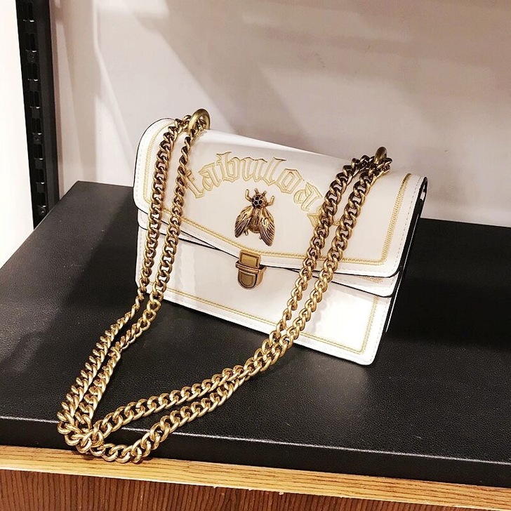 法国小众设计高级感洋气白色包包女2021新...