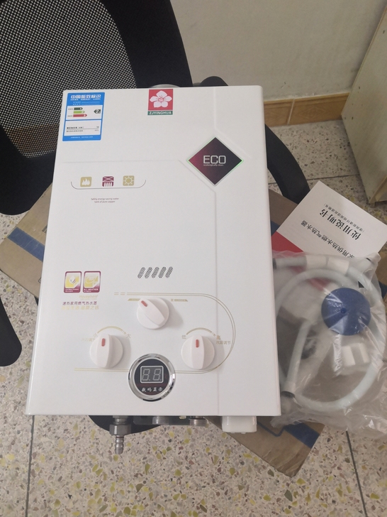 全新燃气热水器，液化气（煤气）直排热水器，...