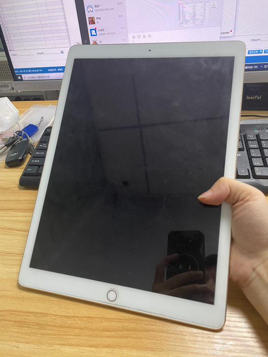 新到一台老款的iPad pro12.9寸1...
