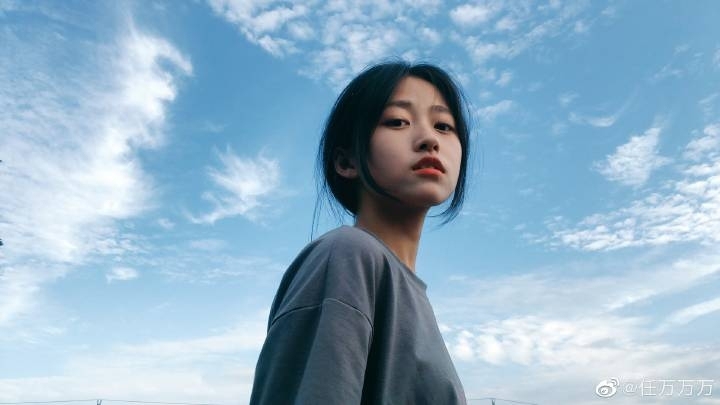 魅族17，99新，8+128黑色，因现在使...