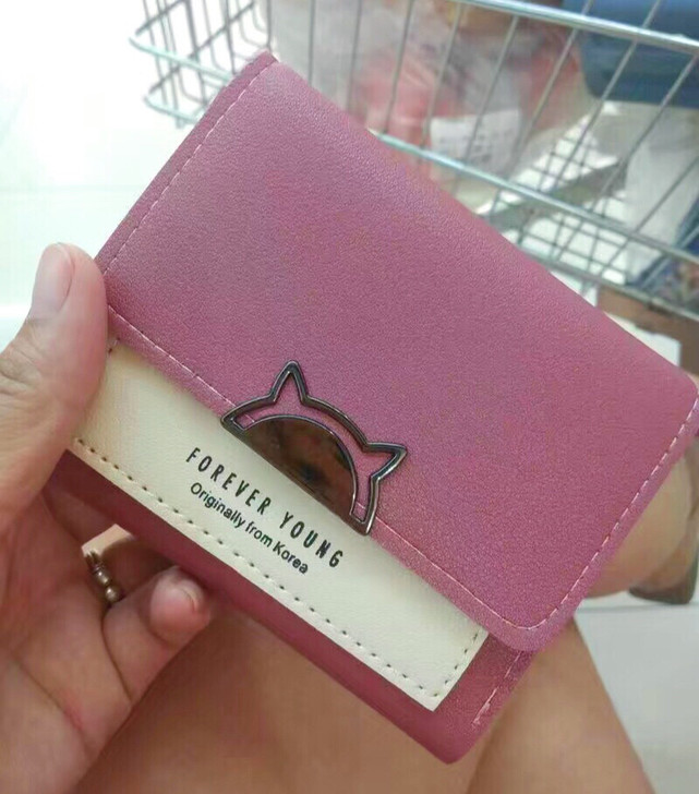 出个闲置女士钱包,专卖店撤柜留下了,剩下几...