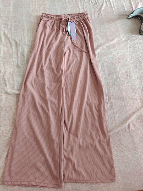 实体店购入的橡皮粉阔腿裤 M号