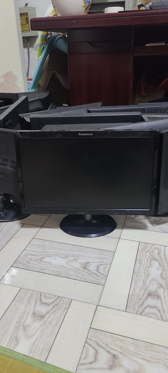 联想，HP，戴尔，显示器，17，19，都有...