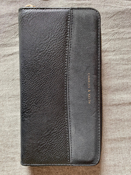 charles keith 钱包，朋友送的...