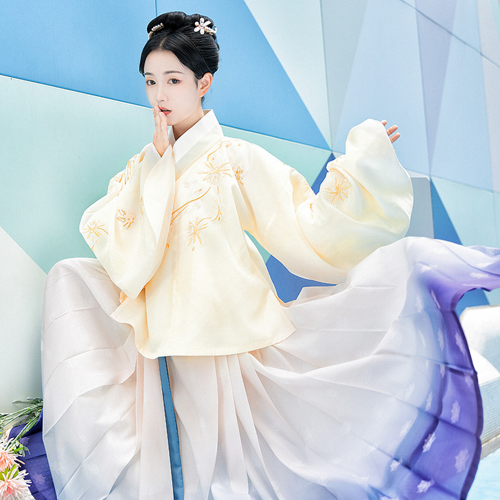 重回汉唐琼华瑶汉服女齐腰绣花袄裙套装明制立...