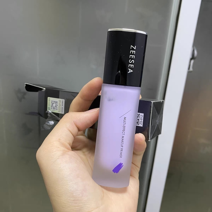 滋色隔离，几乎全新，仅拆封试用，有两瓶，肤...