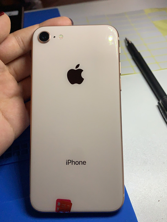 iPhone 8 64g 无锁原机 非卡贴...