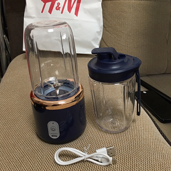 未拆封全新榨汁机包装还在，自己的网店剩余不...