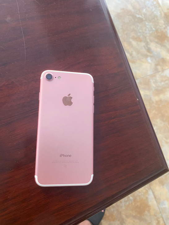 出自用苹果 苹果7，32G，国行全原装 所...