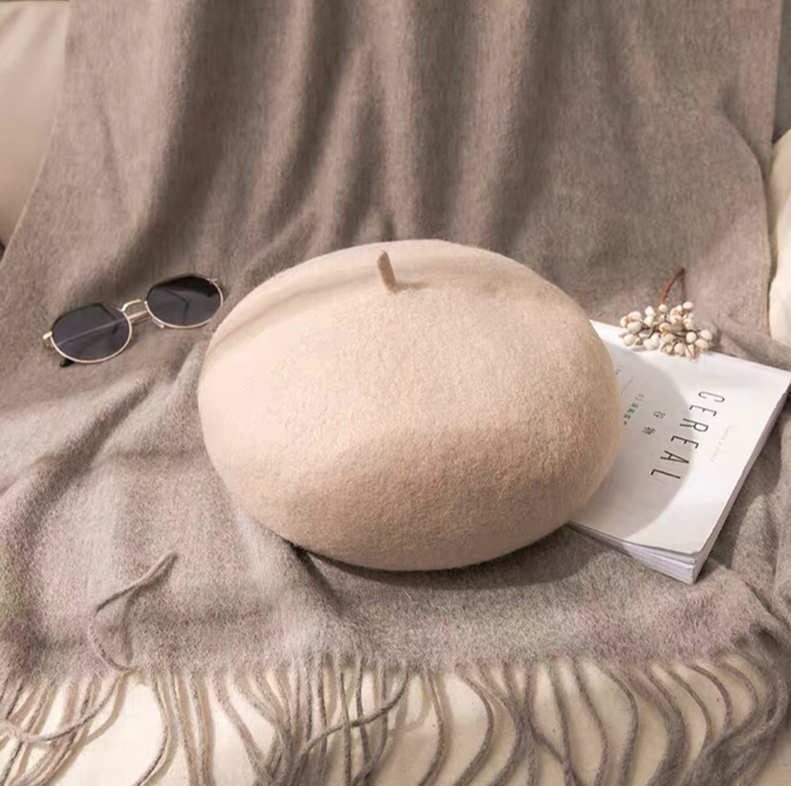 日系百搭羊毛贝雷帽米色 全新