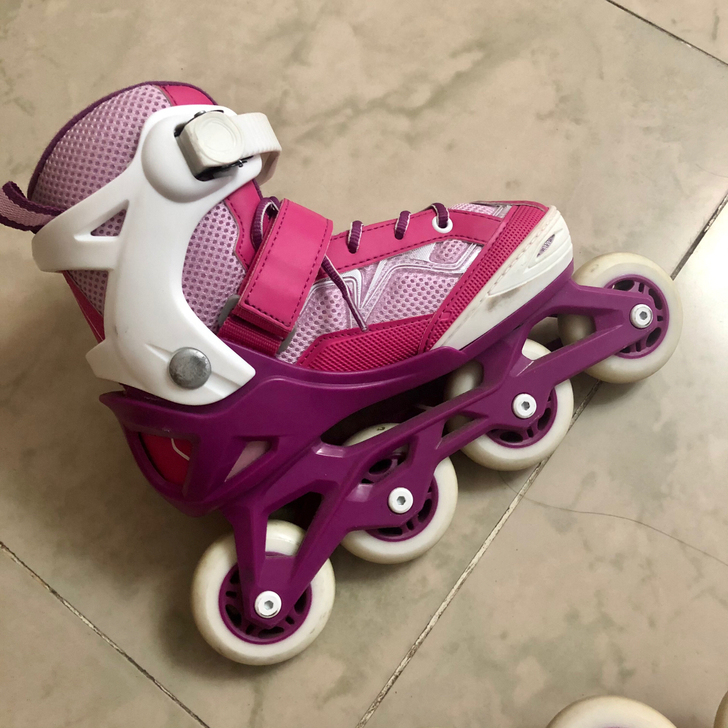 迪卡侬儿童全套轮滑鞋~八成新。