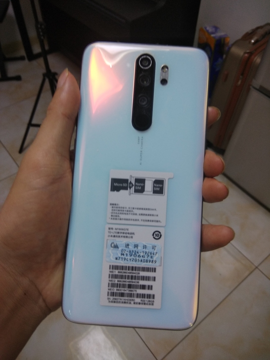 转让一台红米note8pro (8+128...