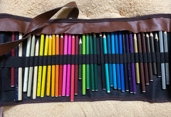 马利水彩彩铅 水溶性送笔袋 送马利素描铅笔