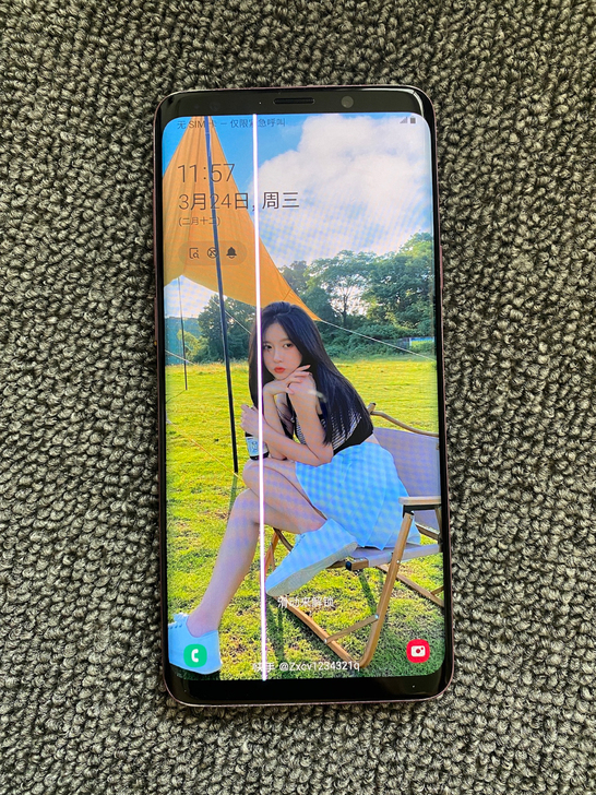 三星盖乐世s9+曲面屏手机，一个几乎全新的...