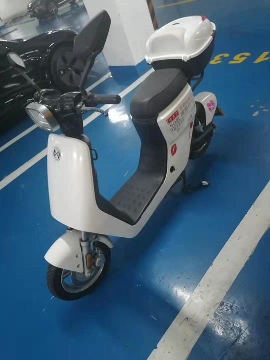 新日电动车U2回家出售，四千多买的，半年九...