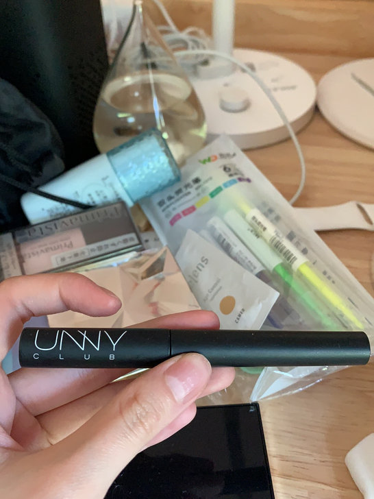 unny睫毛膏，细刷头，拆开用过一次，我觉...