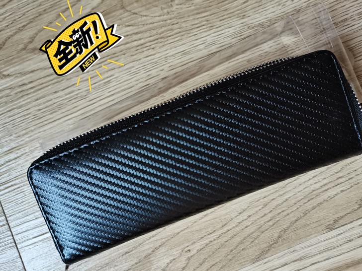 全新的一个黑色钱包，