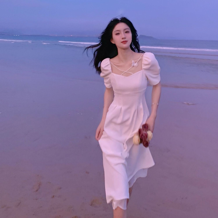 法式方领淑女名媛气质白色初恋裙2021夏季...