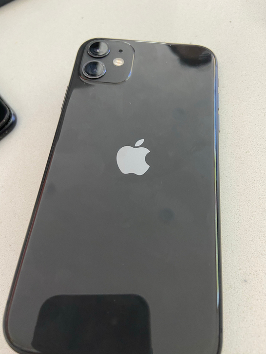 iPhone 11
