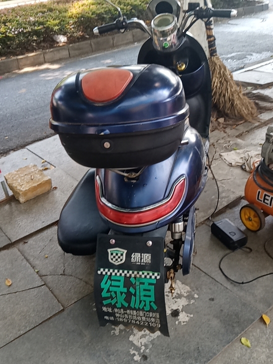 转让一台绿源电动车-电池20年五月电瓶，现...