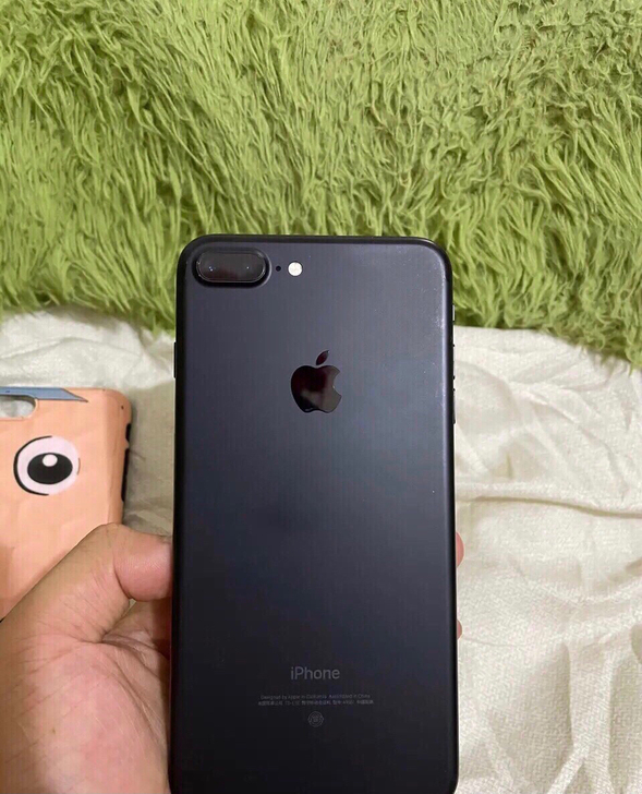 女孩自用苹果7plus128G 全原装 功...