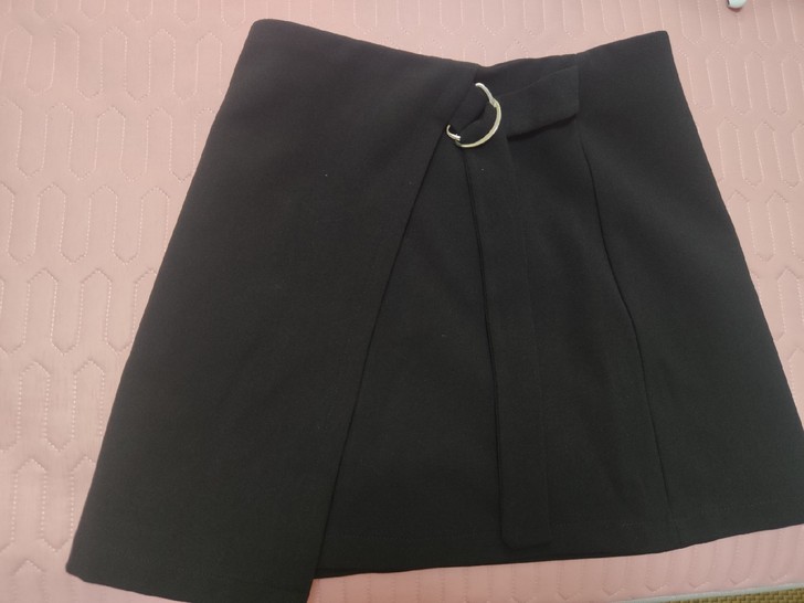 新增一批闲置衣服都几乎全新质量很好！只是胖...