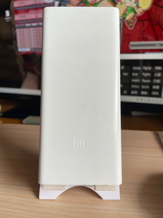 出售小米移动电源充电宝2C。20000毫安的