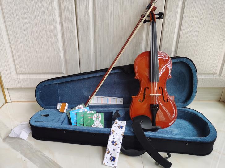 【工厂直销】现有一批价值500多的小提琴处...