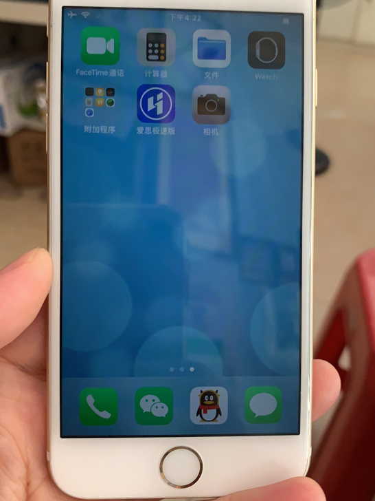 苹果6、内存32G、跳lD机、不能插卡打电...