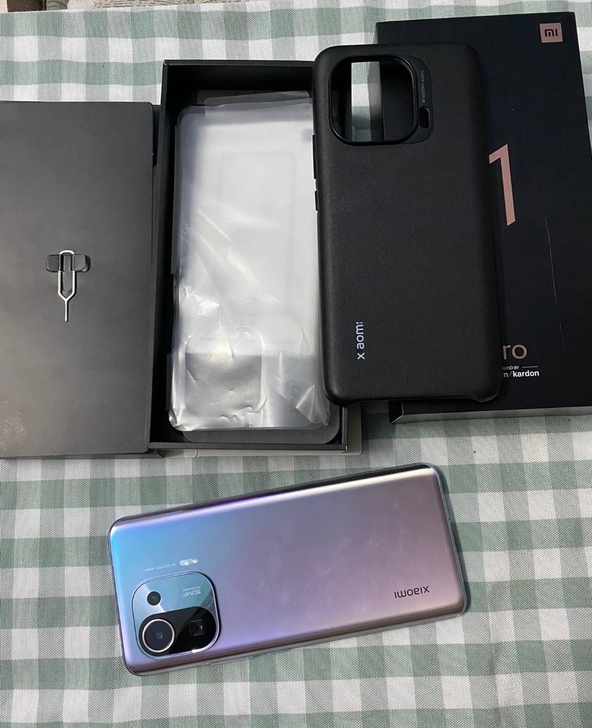 小米11pro紫色配置8+256gb ，全...