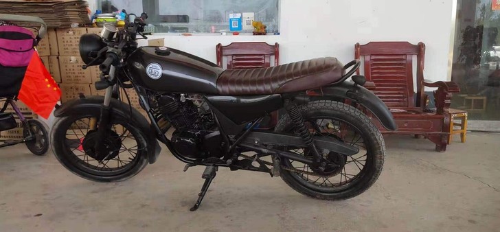 雅马哈劲虎150改装复古摩托车，进口机器，...