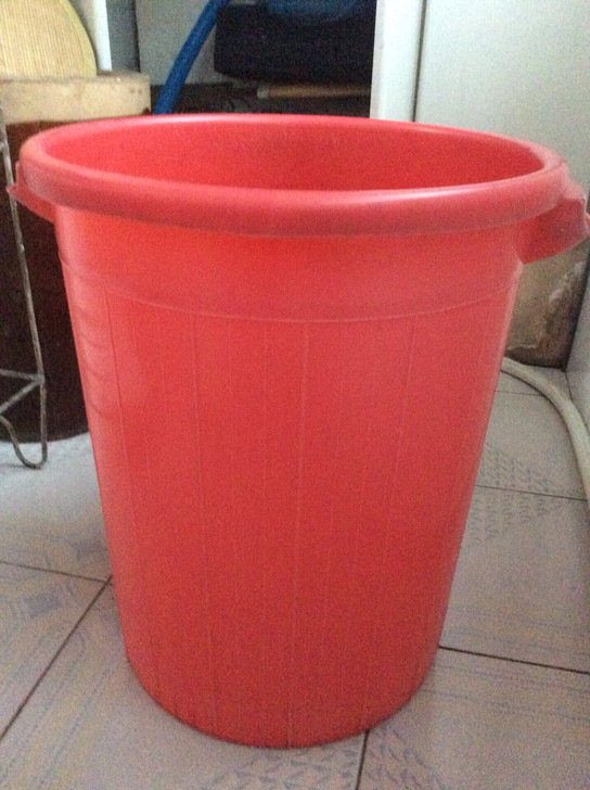 加厚大红水桶买一送三