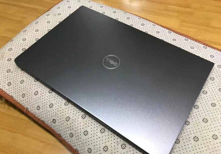 戴尔5568，7代i5，高清屏笔记本电脑