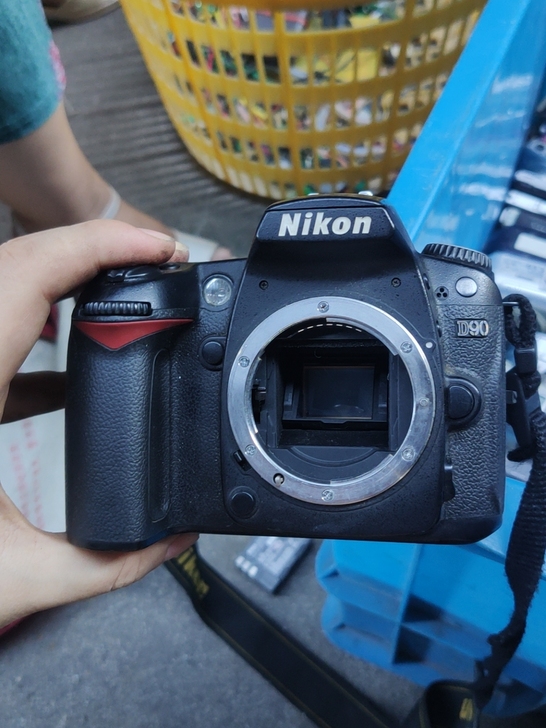 Nikon/尼康 D90 单反相机，图片实...